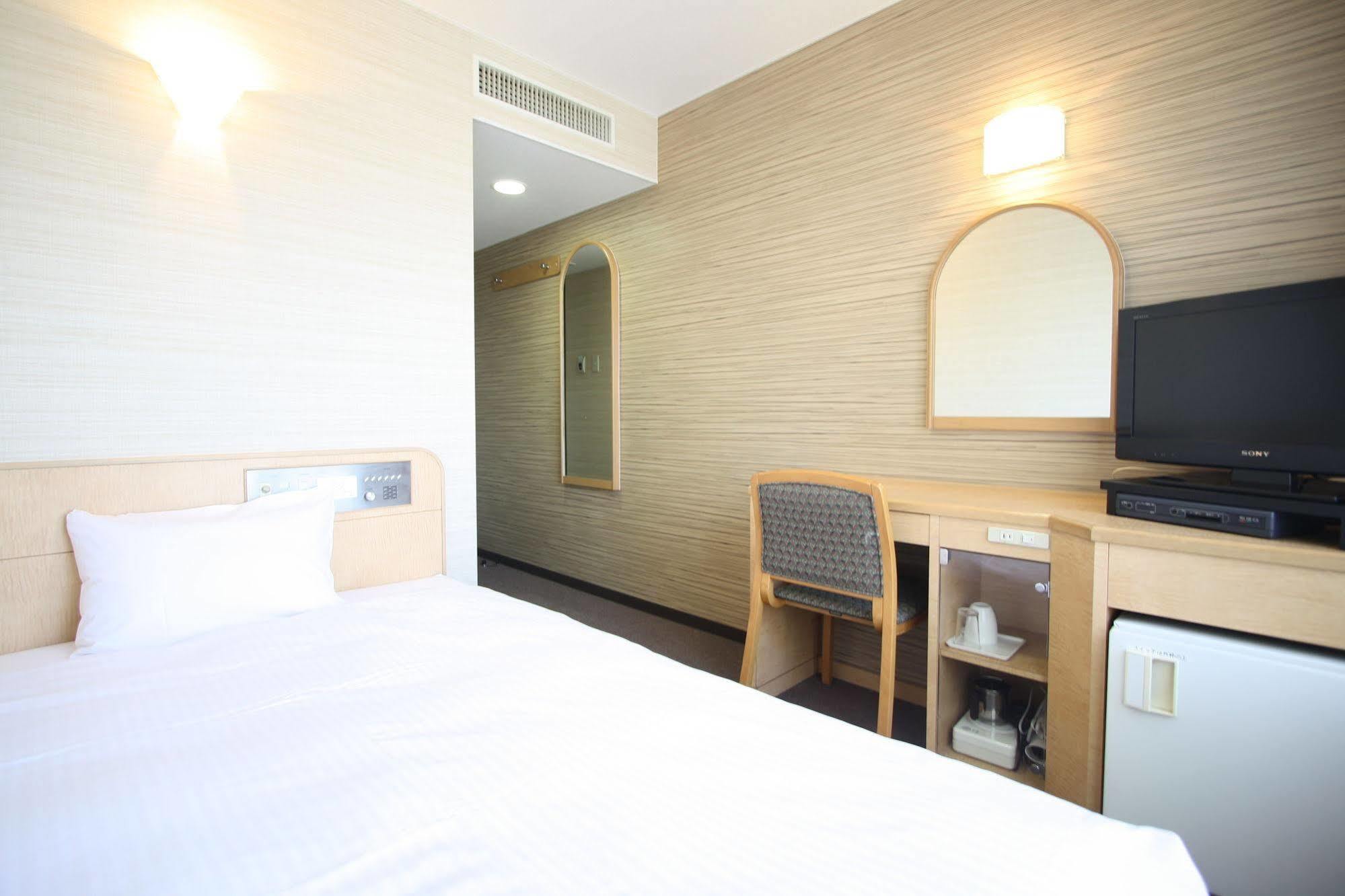 Kenchomae Green Hotel Kumamoto Kültér fotó